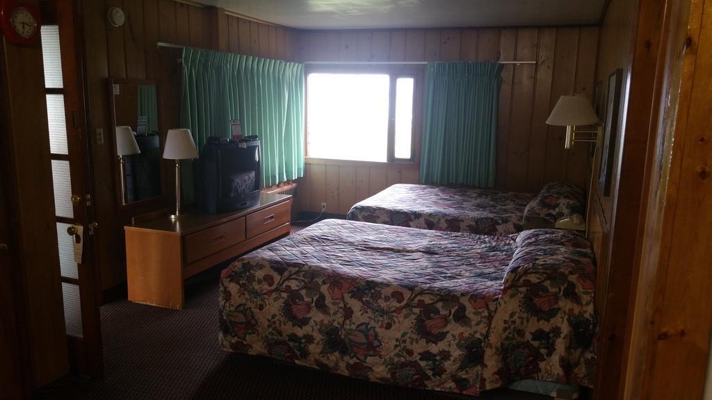 Sun N Snow Hotel Cadillac Esterno foto